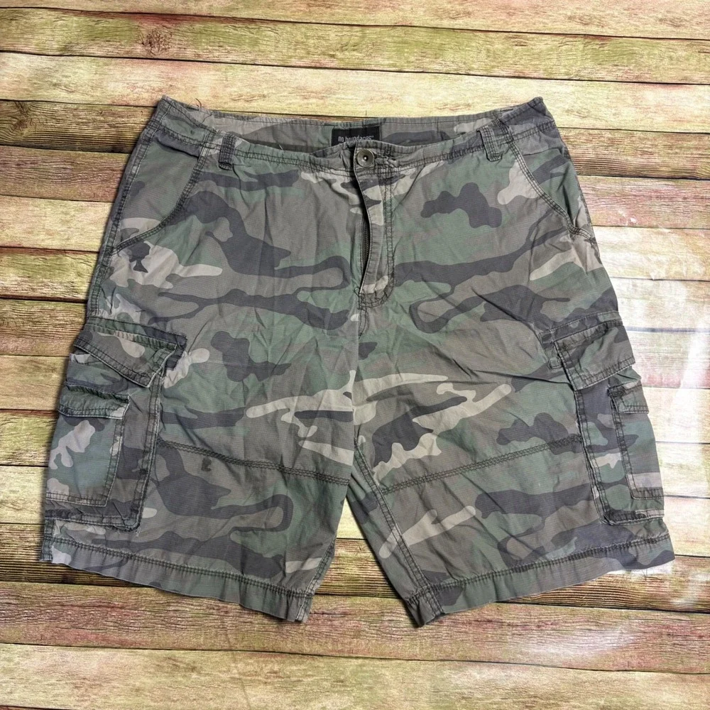 VTG Y2K 2011 No Boundaries Camo Cargo Shorts Size 38 Gorp Skater Sleaze Utility